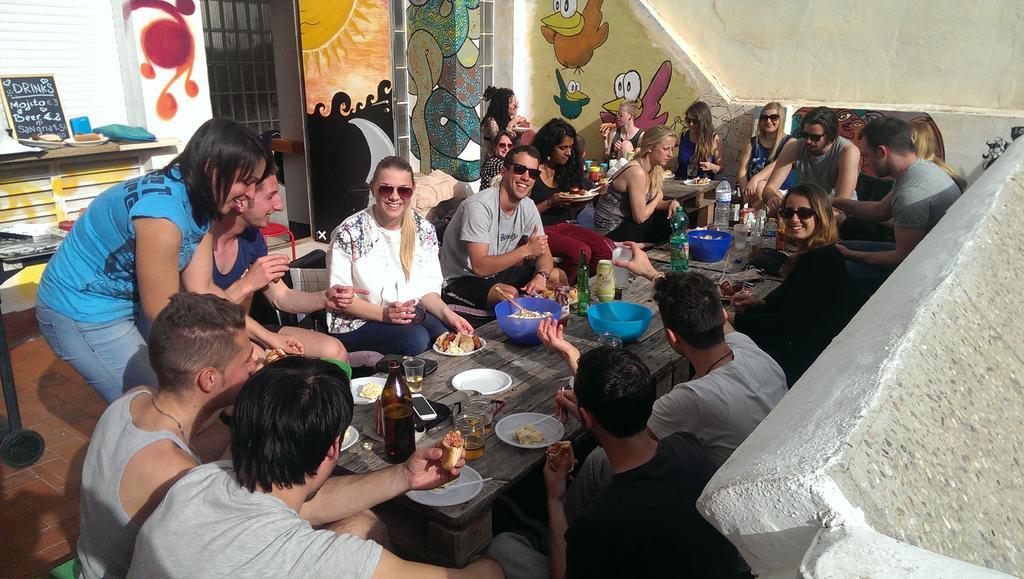 X Hostel Alicante Dış mekan fotoğraf