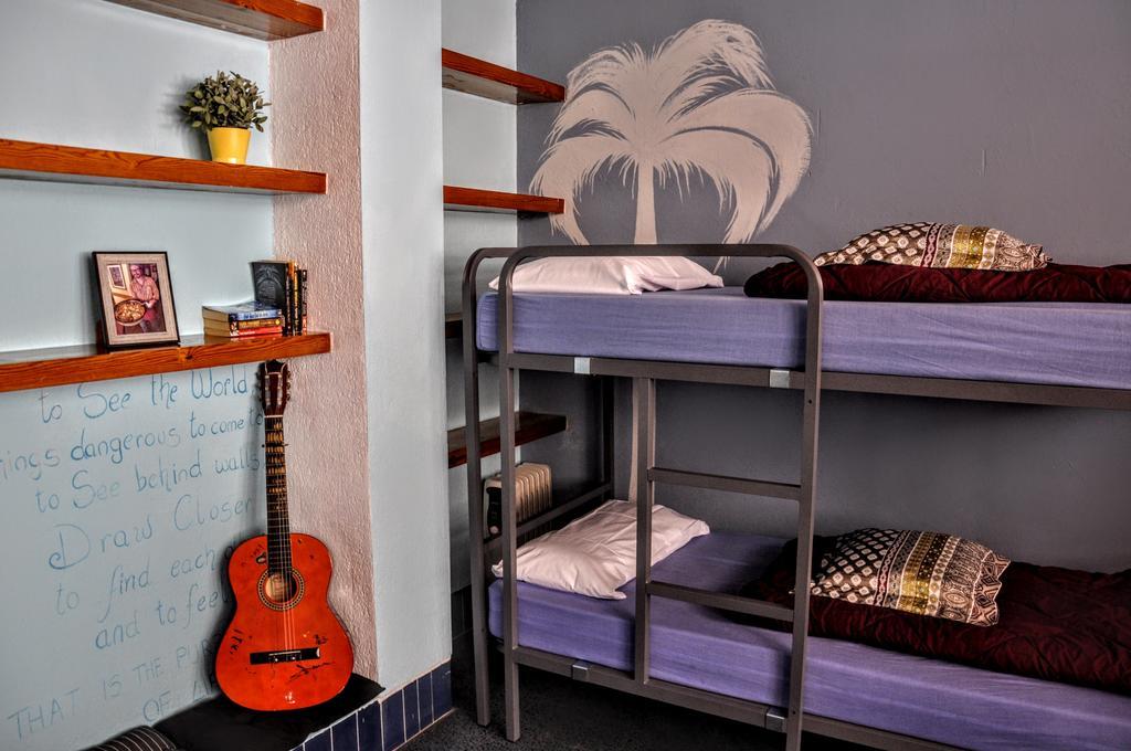 X Hostel Alicante Dış mekan fotoğraf